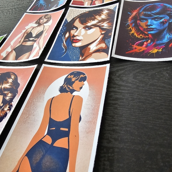 8 Taylor Swift Stickers - Picture 3 of 6